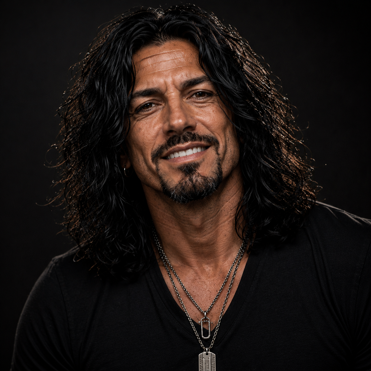 Drake Holloway — bass / backing vocals